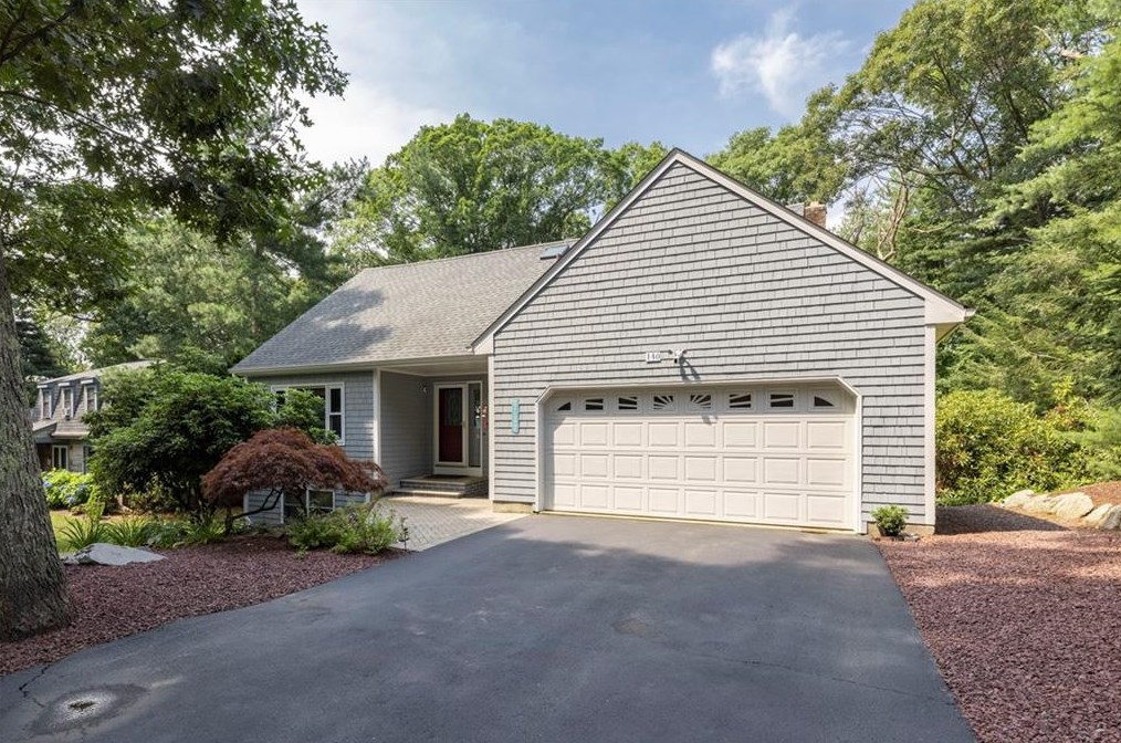 140 Dana Rd, North Kingstown, RI 02852
