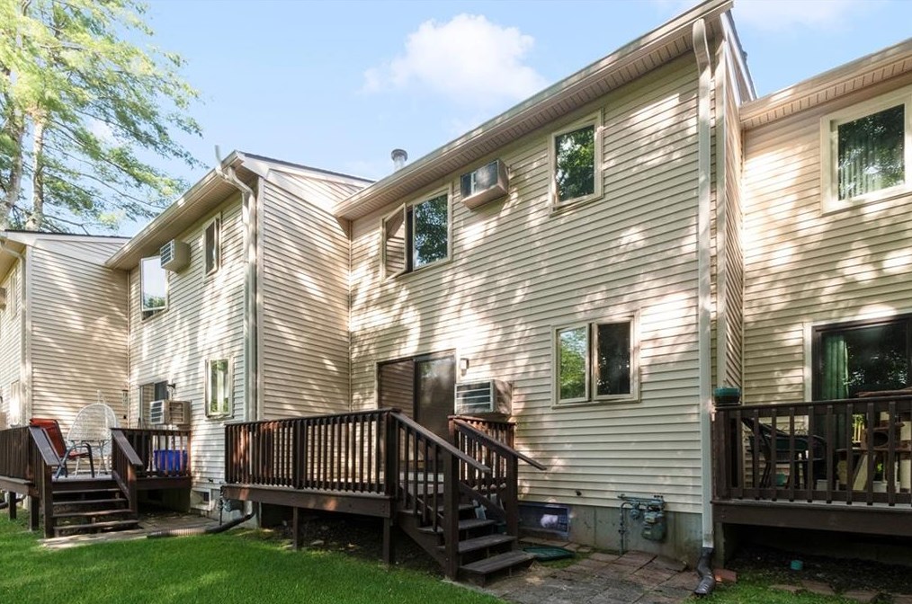 500 E Greenwich Ave #128, West Warwick, RI 02893