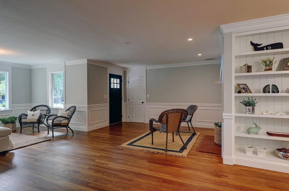 12 Fireside Dr, Barrington RI  02806-3223 exterior