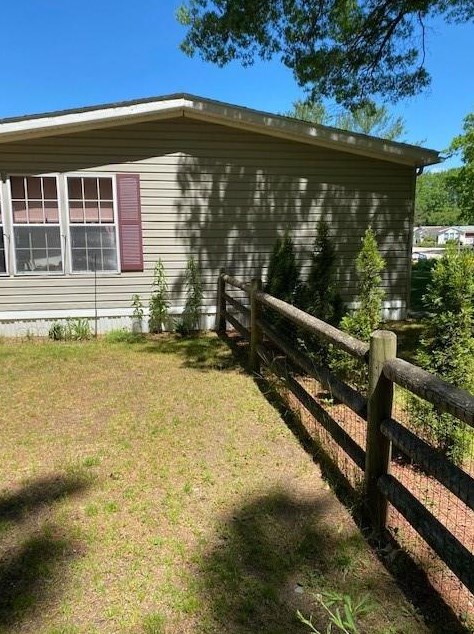 43 Lear Dr, Coventry, RI 02816