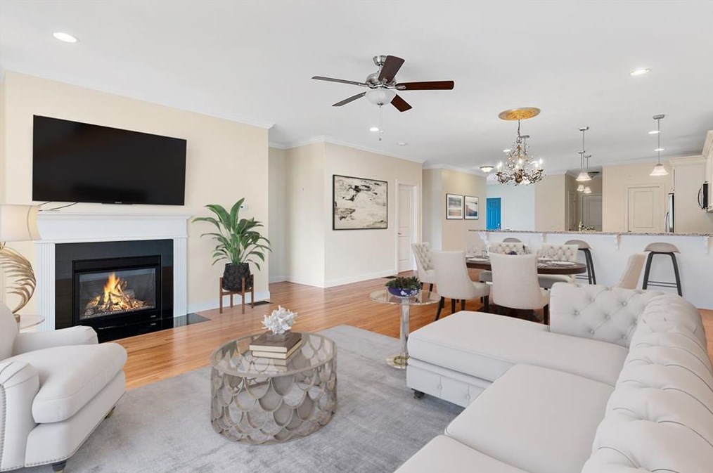 97 Osprey Ct ##12b, Middletown, RI 02842