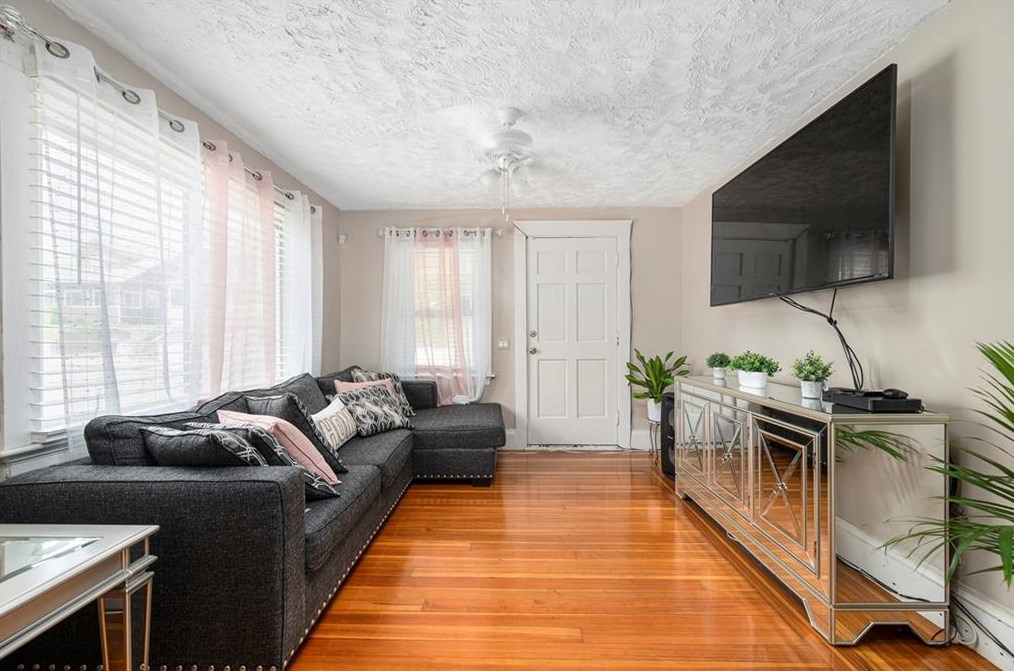 150 New York Ave, Providence, RI 02905