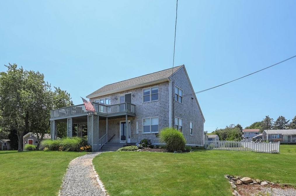 35 Wild Cherry Dr, Little Compton, RI 02837-1744