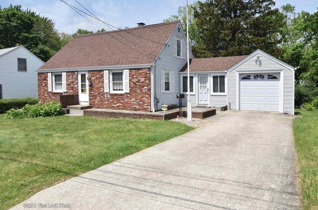 13 Rosedale St, Providence, RI 02911