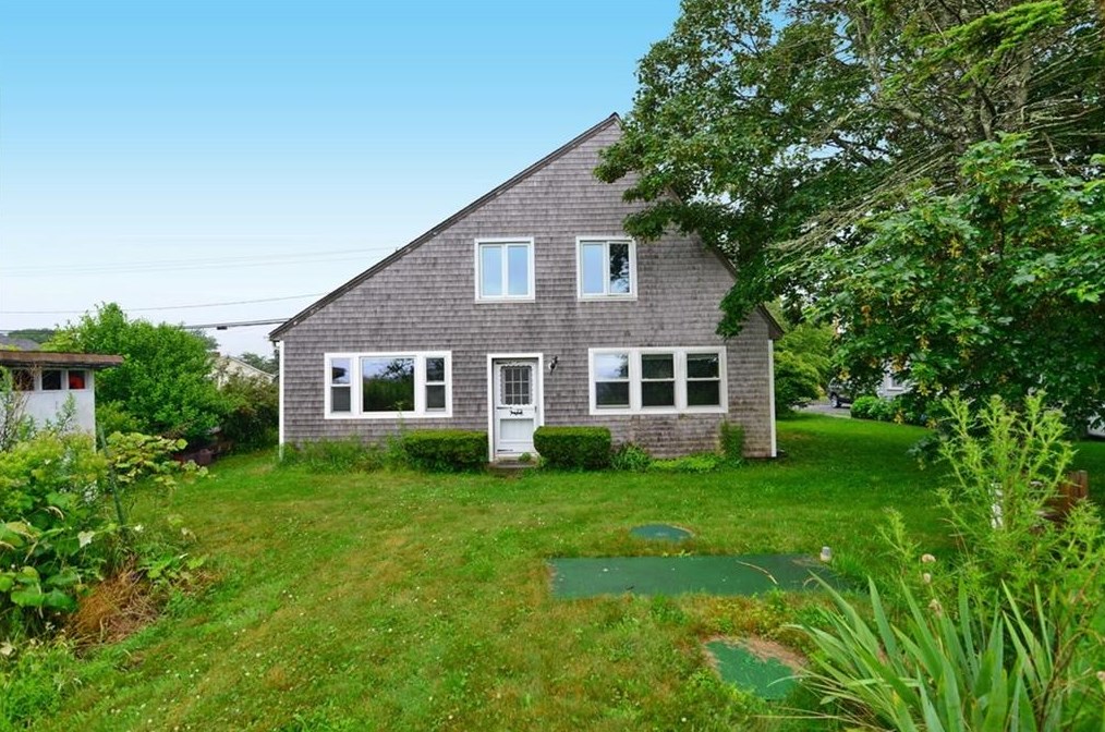 16 Conch Rd, South Kingstown, RI 02882