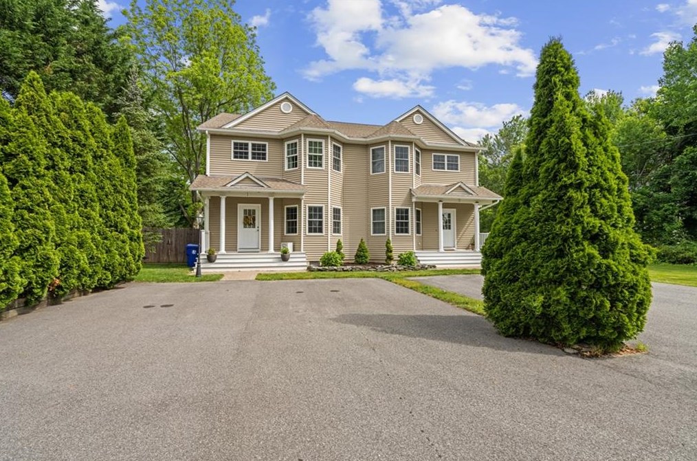 4 John St #1, Warren, RI 02885