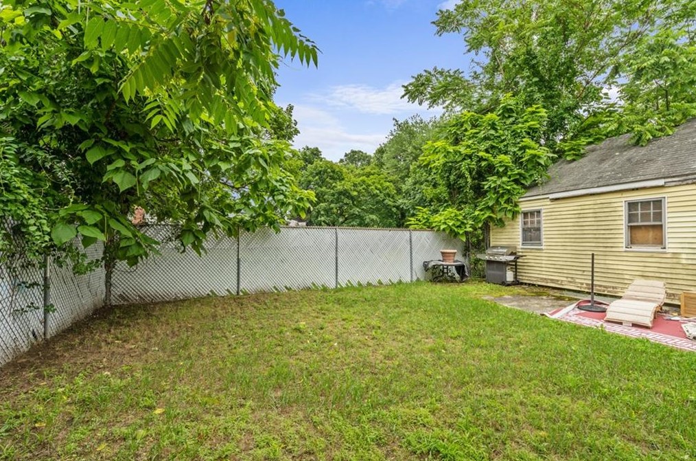 453 Woonasquatucket Ave, Providence RI 02911-3134 exterior