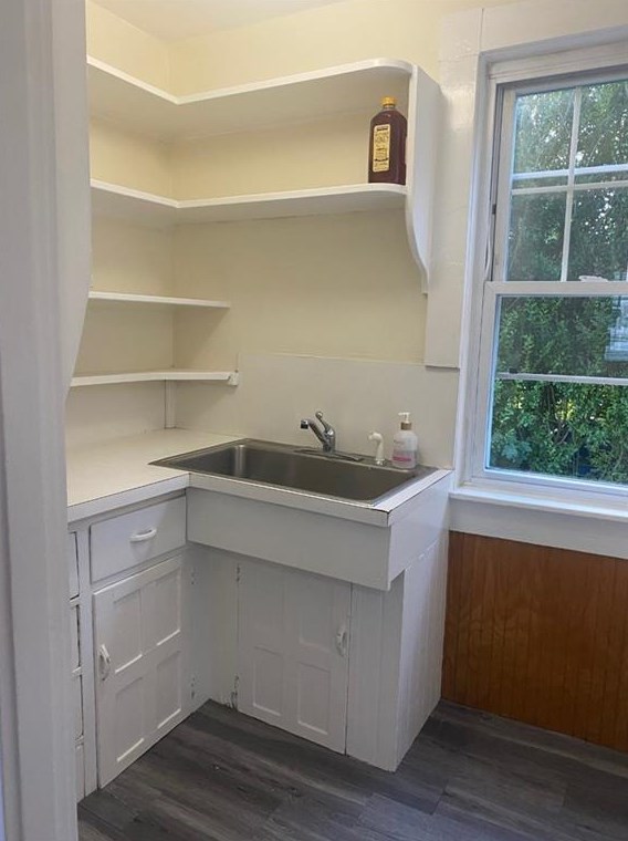 127 Dewolf Ave, Bristol RI  02809-3623 exterior