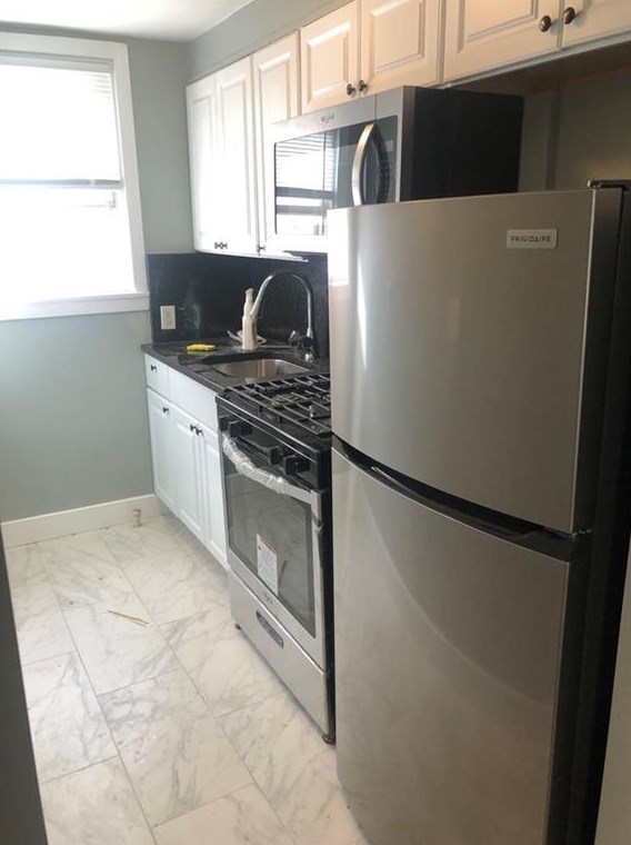 49 Marden St #unit 7, Cranston, RI 02910