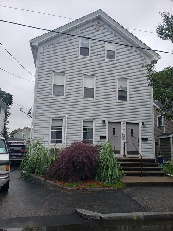 29 Cole St, East Providence, RI 02914 exterior