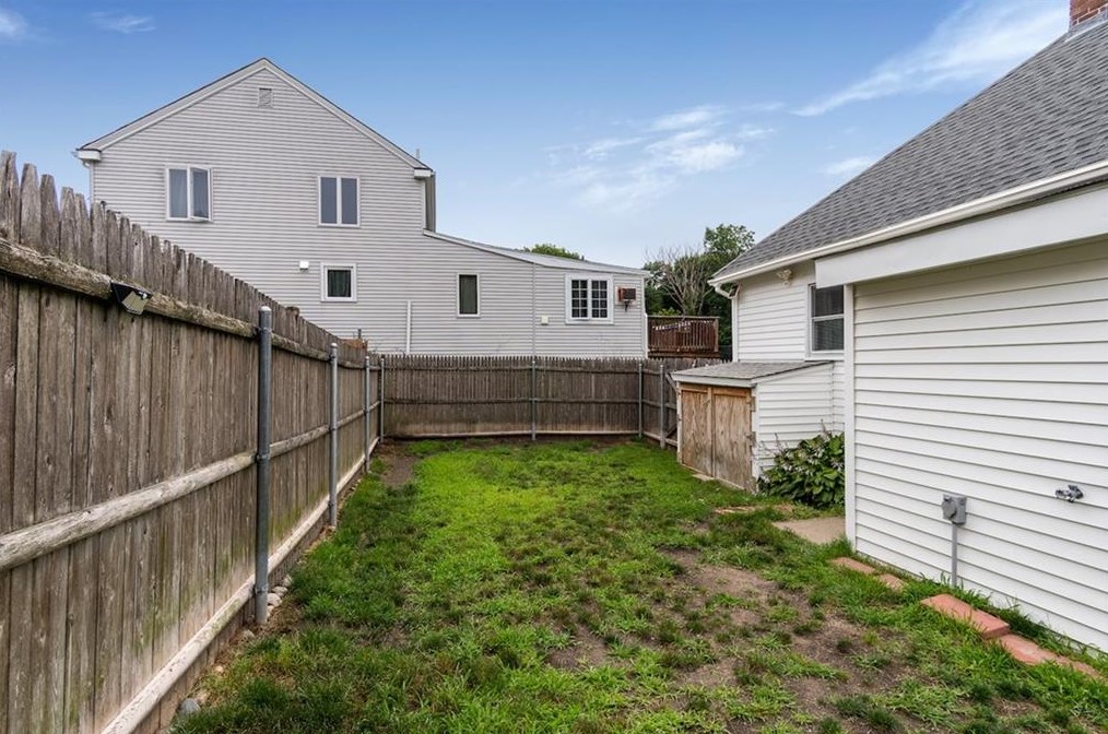 116 Van Zandt Ave, Warwick, RI 02889