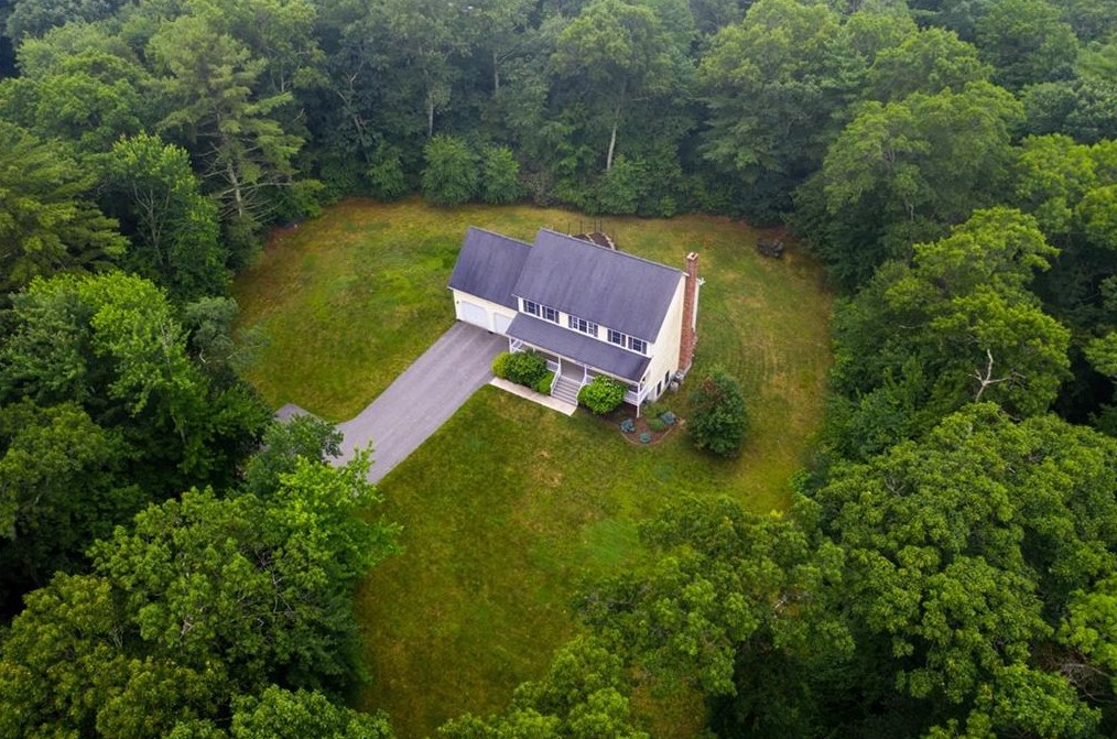 80 Robin Hollow Rd, West Greenwich, RI 02817