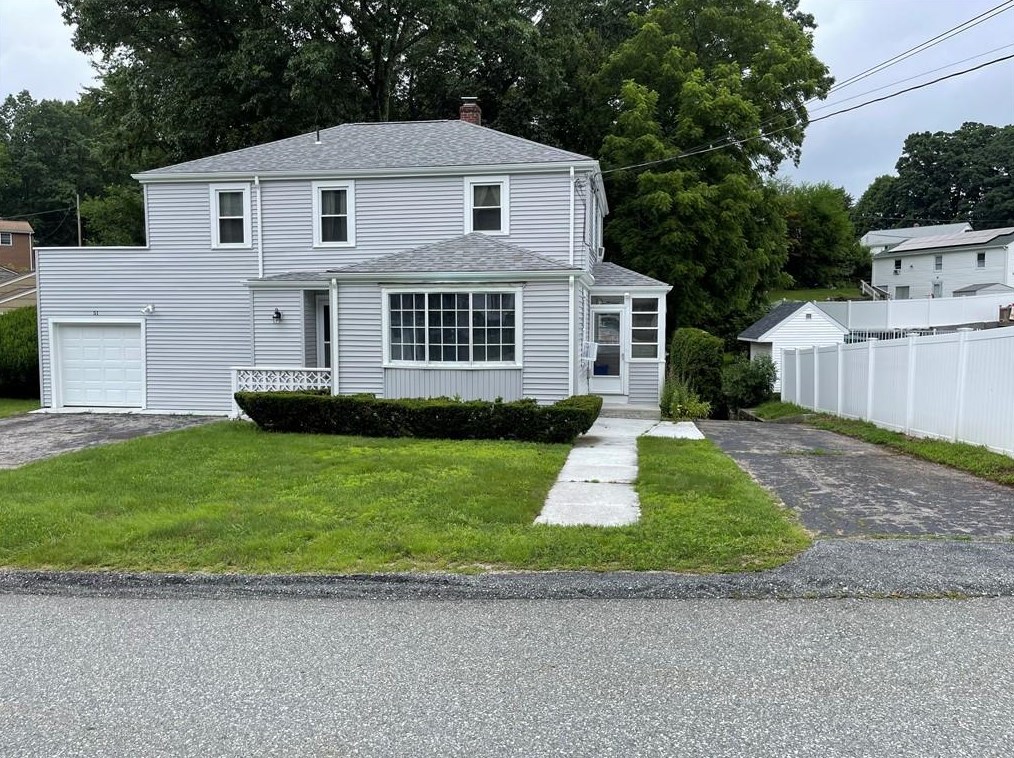 51 Westwood Rd, North Smithfield, RI 02896-7041