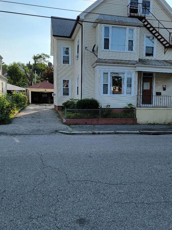 58 Merino St, Providence, RI 02909