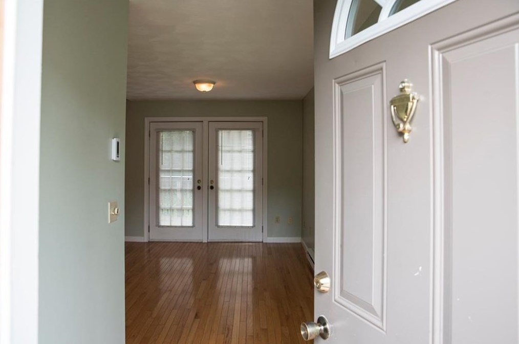 2840 Hartford Ave #b, Providence, RI 02919