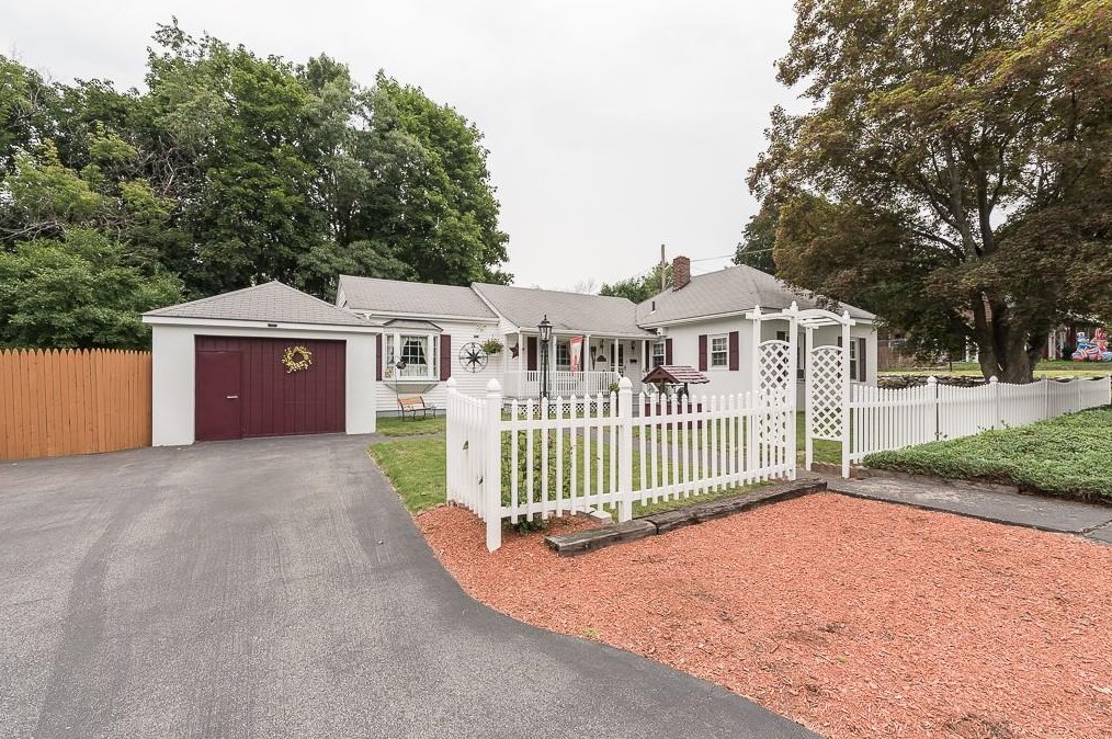 229 Linden, Woonsocket, RI 02895