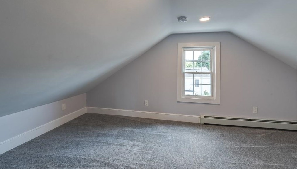 49 Randall St, Cranston RI  02920-5023 exterior