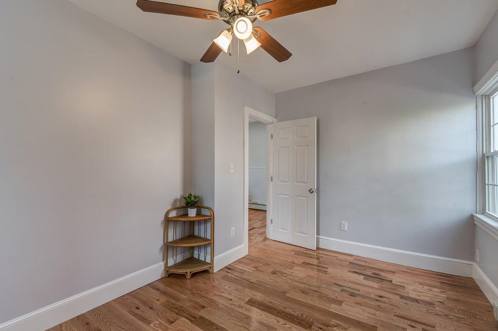 49 Randall St, Cranston RI  02920-5023 exterior