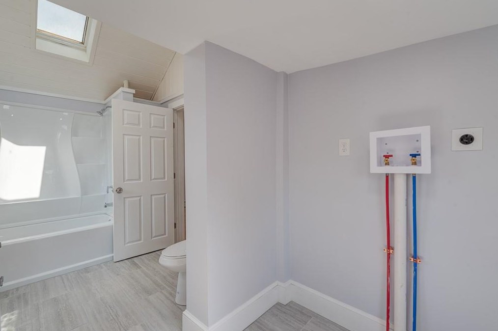 49 Randall St, Cranston RI  02920-5023 exterior