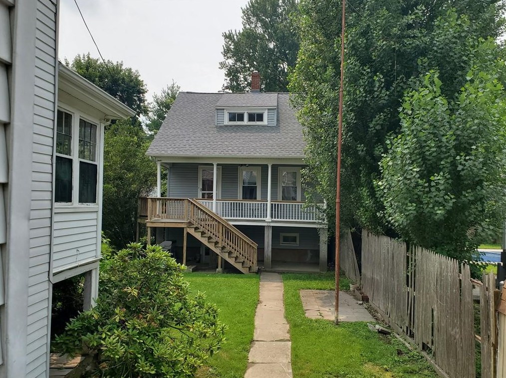 60 Williams St, Warwick, RI 02886