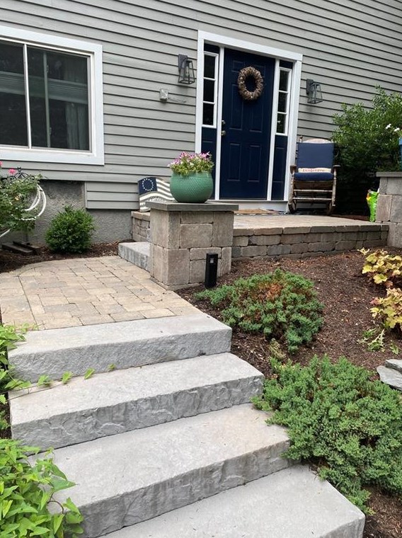 80 Fleetwood Dr, South Kingstown, RI 02874