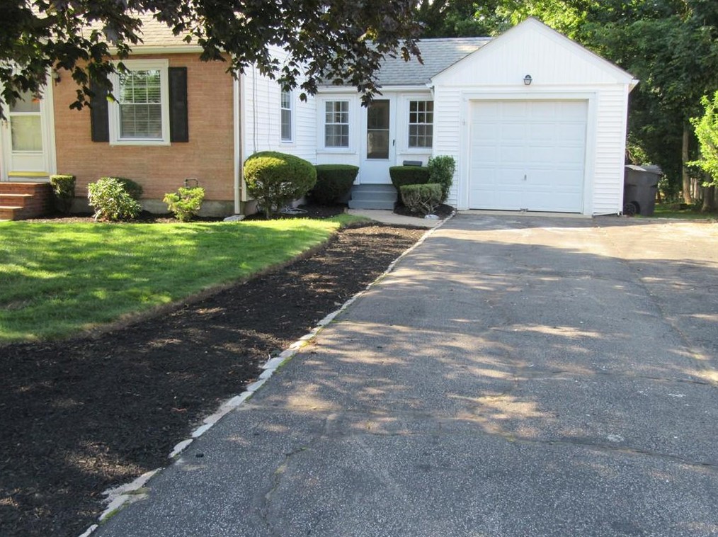 587 Church Ave, Warwick, RI 02889