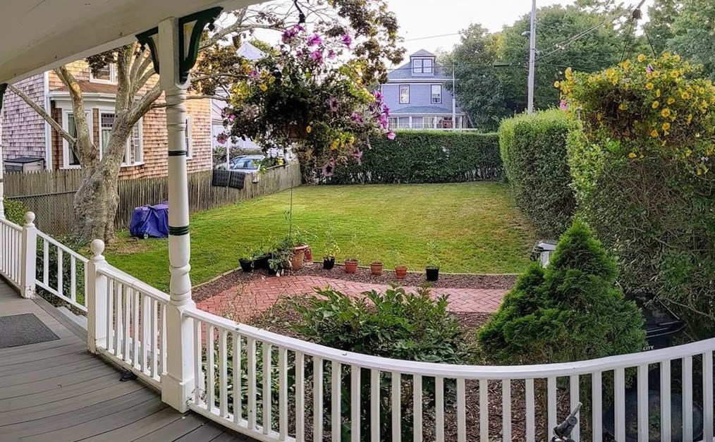 90 Gibbs Ave #1st Floor, Middletown, RI 02840
