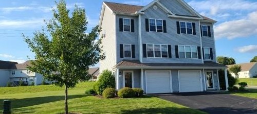 33 Streamview Dr, Cumberland, RI 02864