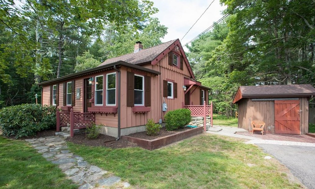 90 Skunk Hill Rd, Richmond, RI 02832