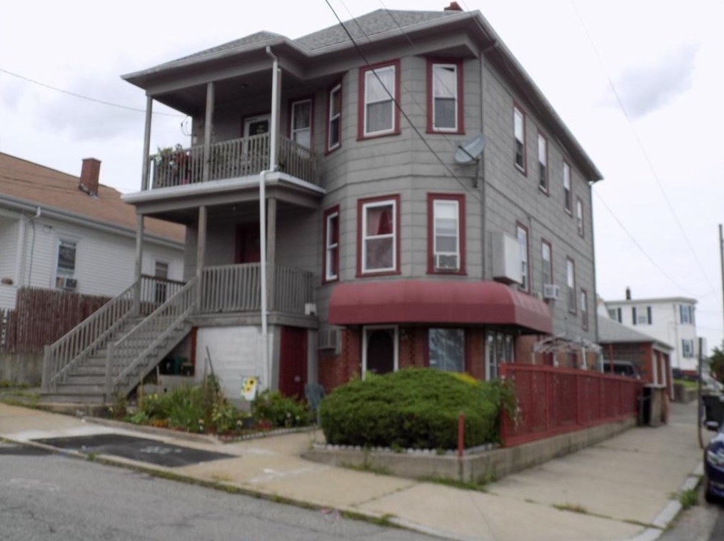 210 Ledge St, Providence, RI 02904