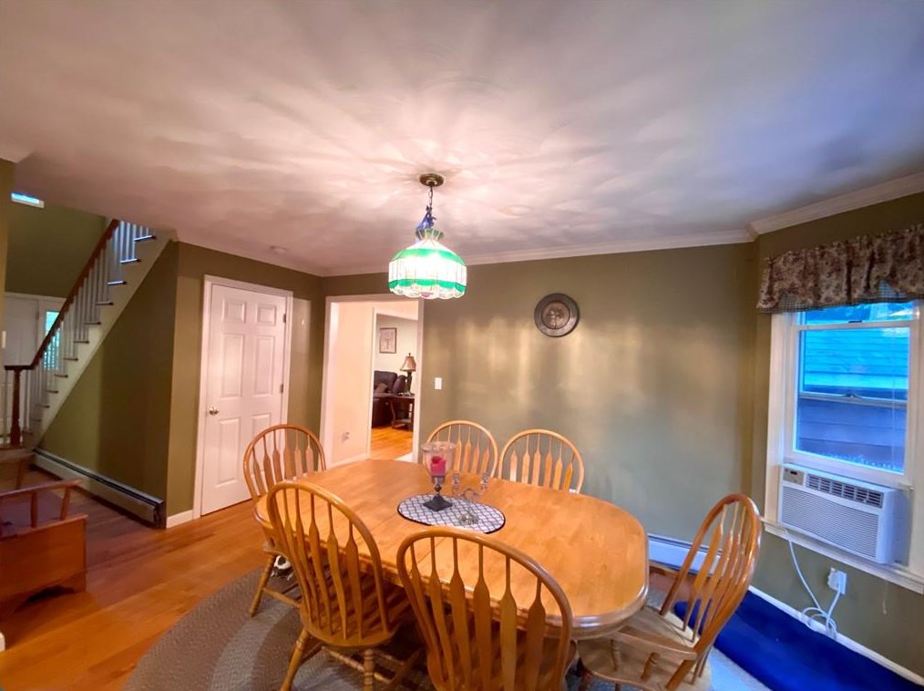 47 Lafayette Dr, Bristol RI  02809-5012 exterior