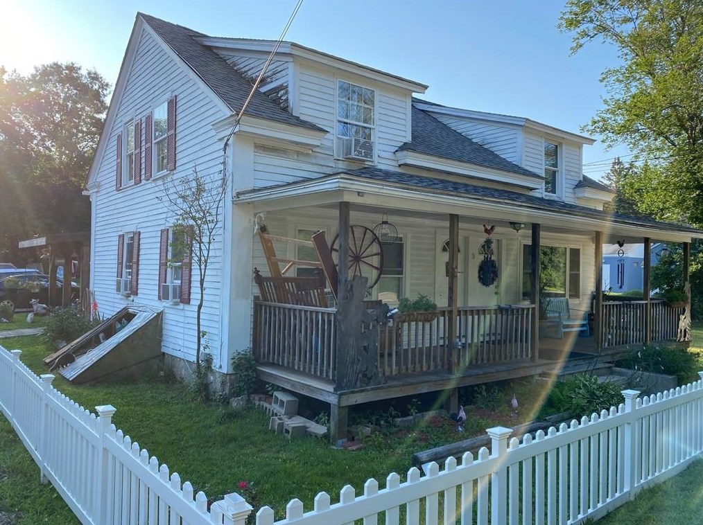 9 Alton Bradford Rd, Westerly, RI 02808