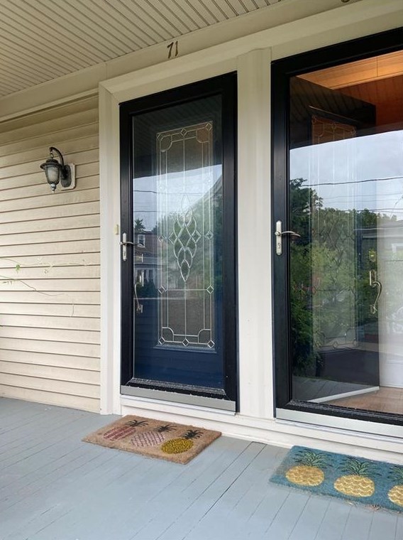 69 Woodbine St, Providence, RI 02906
