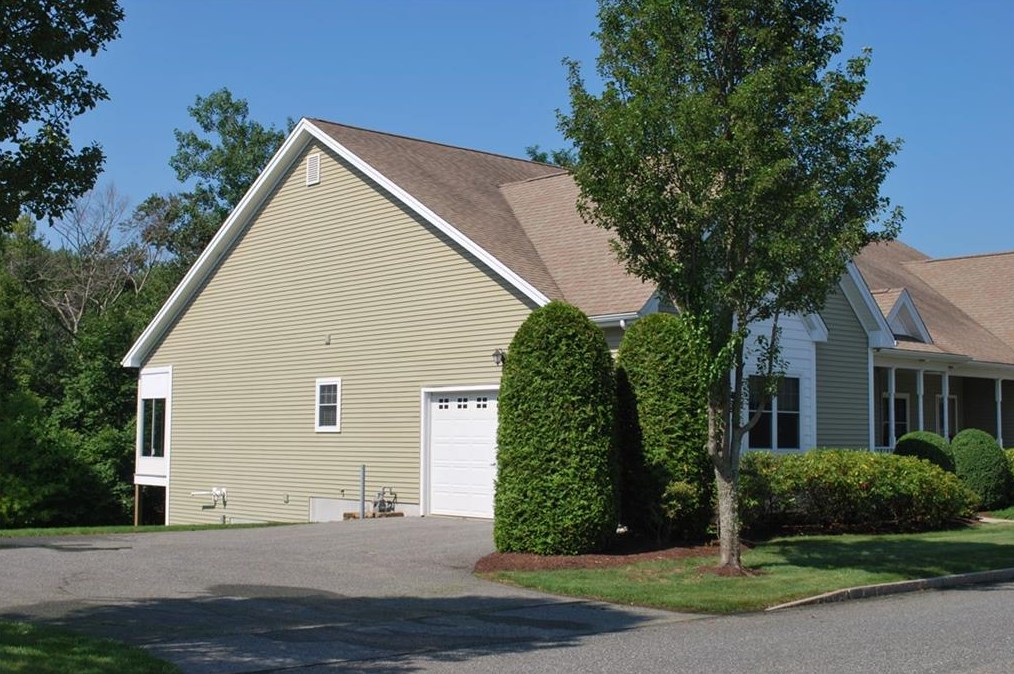 500 Mendon Rd #411, Cumberland, RI 02864