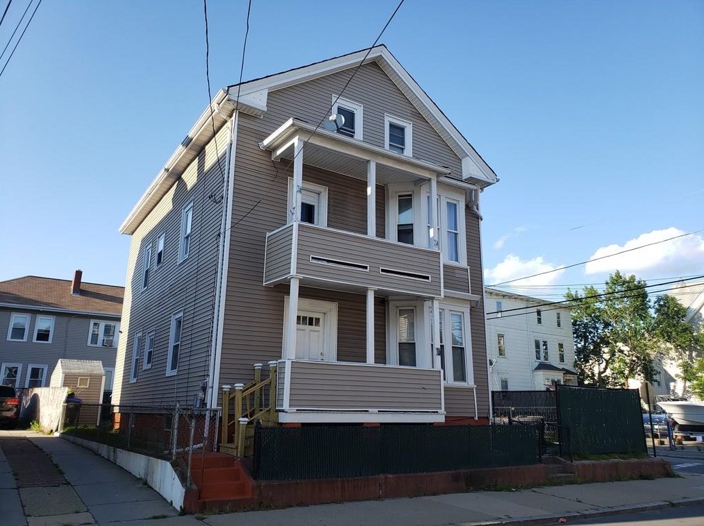 189 Regent Ave, Providence, RI 02908