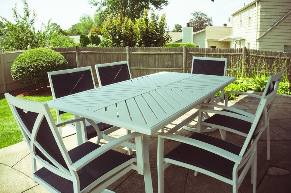 116 Longview Dr, Cranston RI  02920-3318 exterior