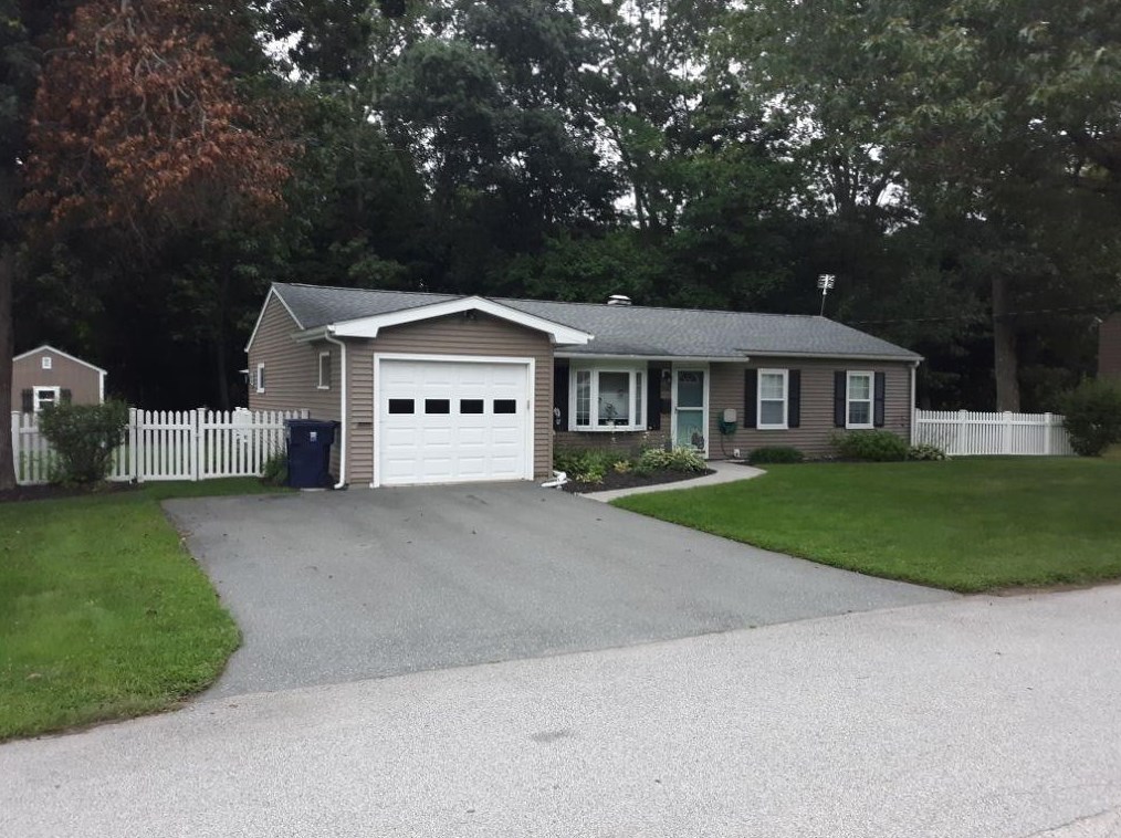 191 Brookside Dr, North Kingstown, RI 02852