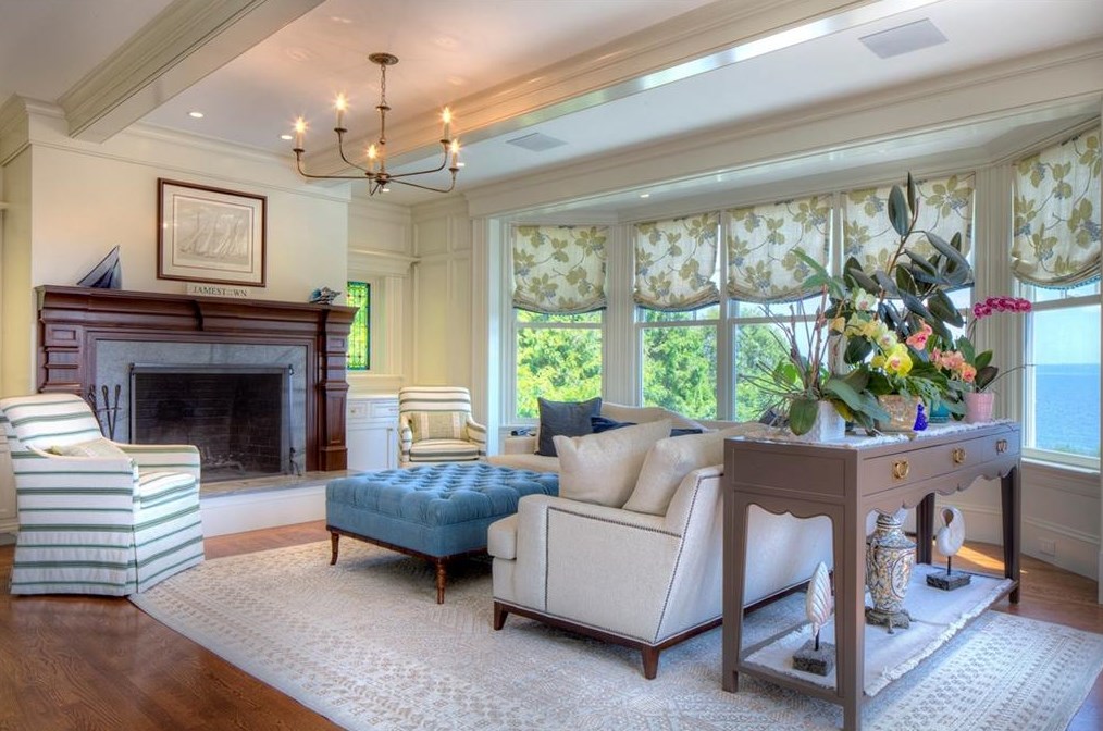 24 Orient Ave, Jamestown RI  02835-1834 exterior