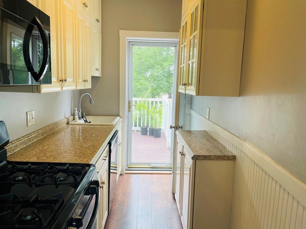 33 Harris Ave #1st Floor, West Warwick, RI 02893