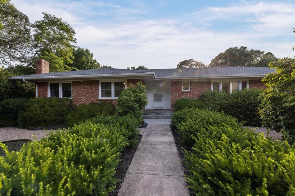 19 Happy Valley Rd, Westerly, RI 02891