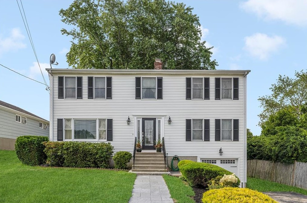 39 Burbank Ave, South Kingstown, RI 02882