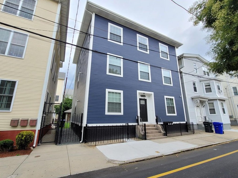 64 Sutton St #2, Providence, RI 02903
