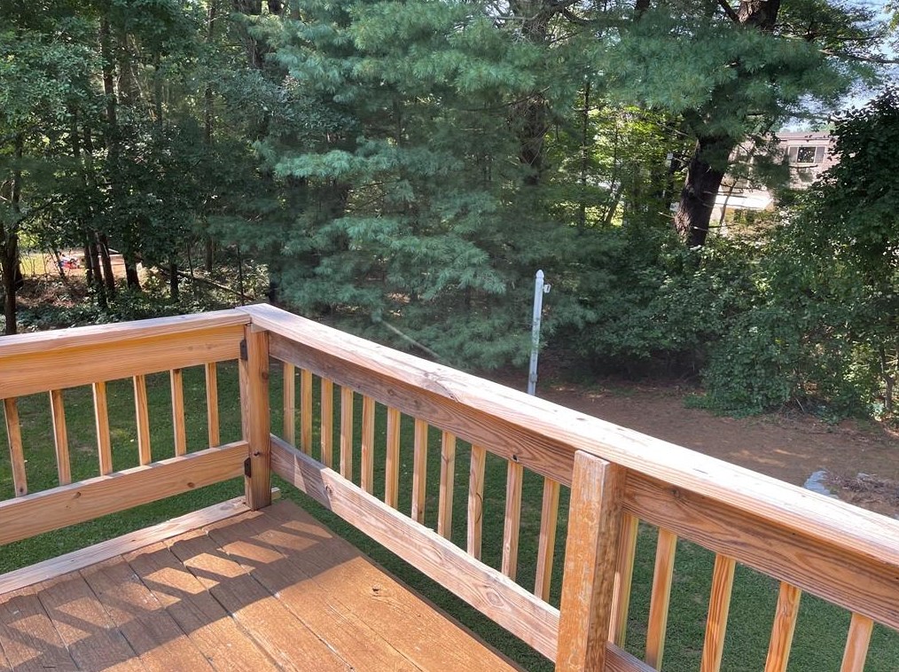 1 Hancock Dr, Coventry, RI 02816