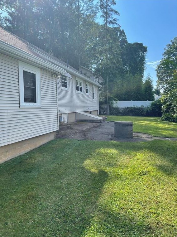7 Steere Dr, Providence, RI 02919