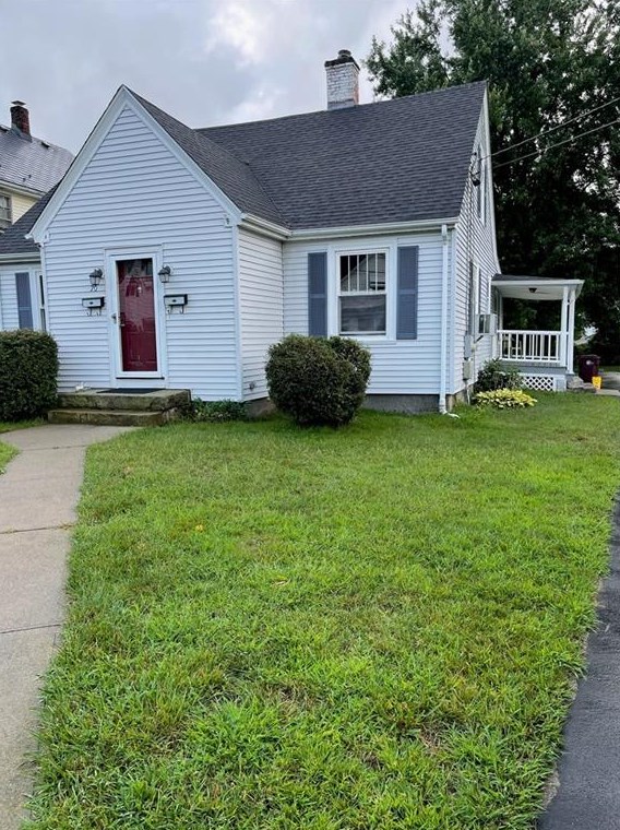 70 Huntington Ave, Woonsocket, RI 02895