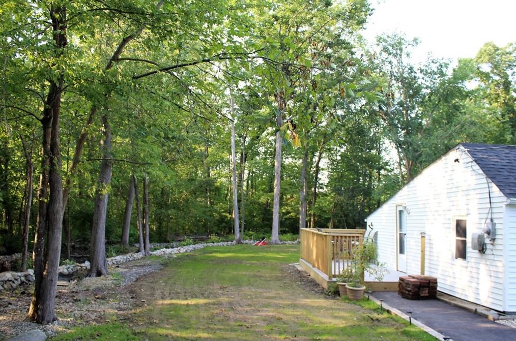 90 Seneca St, Cumberland, RI 02864