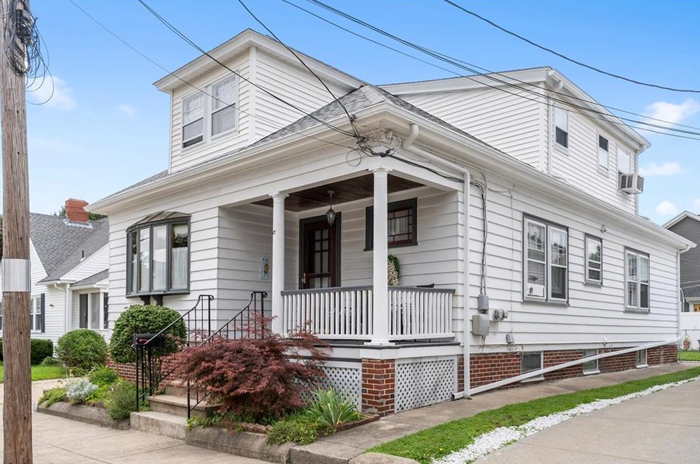 47 Clematis St, Providence, RI 02908-4109