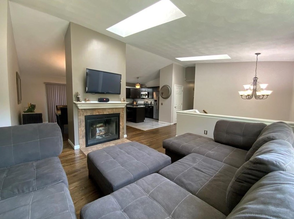 108 Walden Way, Cranston, RI 02921-1245