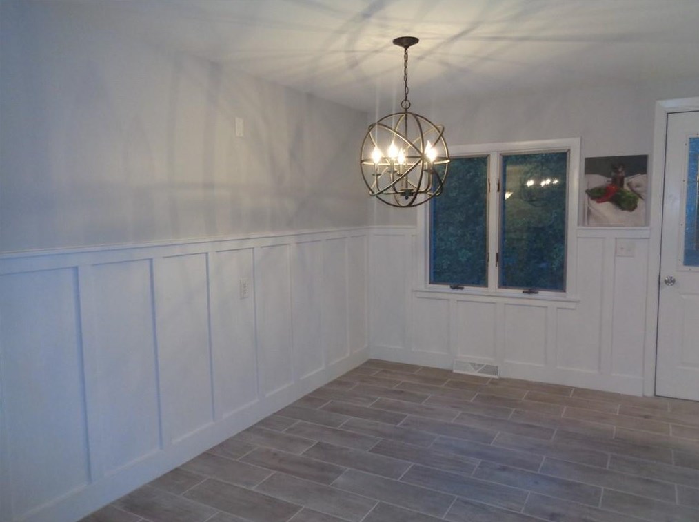 160 Lake Garden Dr, Cranston RI  02920-1208 exterior