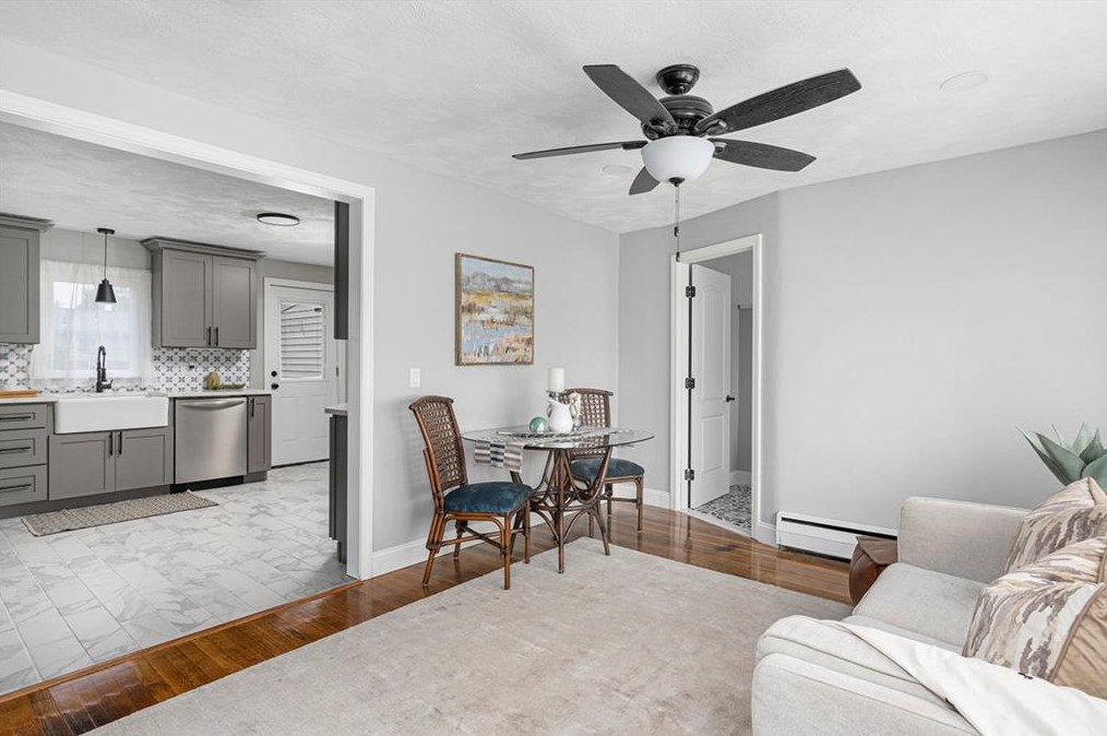 93 Cadorna St, East Providence, RI 02914
